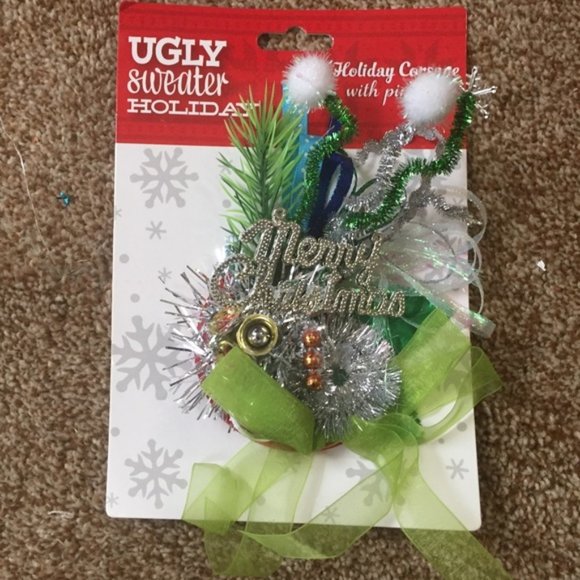 UGLY Sweater Holiday Corsage Pin Clip - Picture 1 of 4